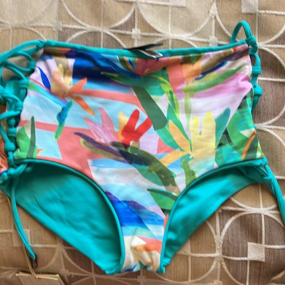 Maaji high waisted swim bottoms small - Picture 2 of 5